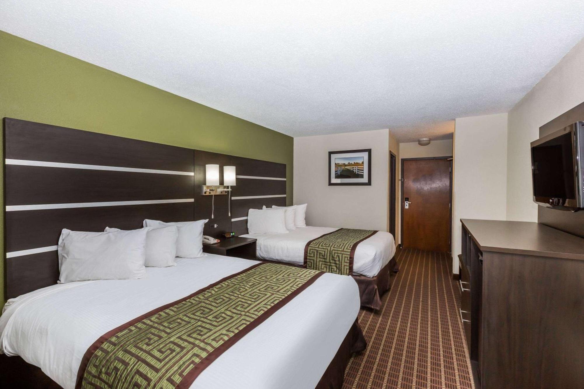 เบย์มอนต์ บาย วินด์แฮม หลุยส์วิลล์ เซาท์ I-65 Hotel Brooks ภายนอก รูปภาพ